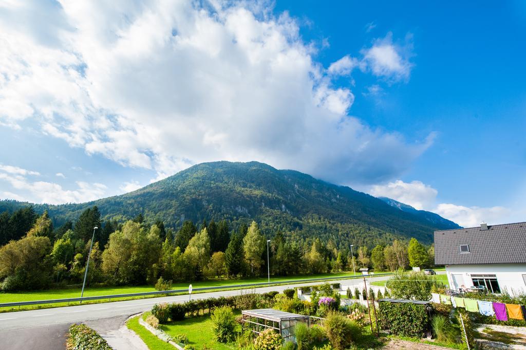 Guesthouse Veranda Mojstrana Eksteriør bilde