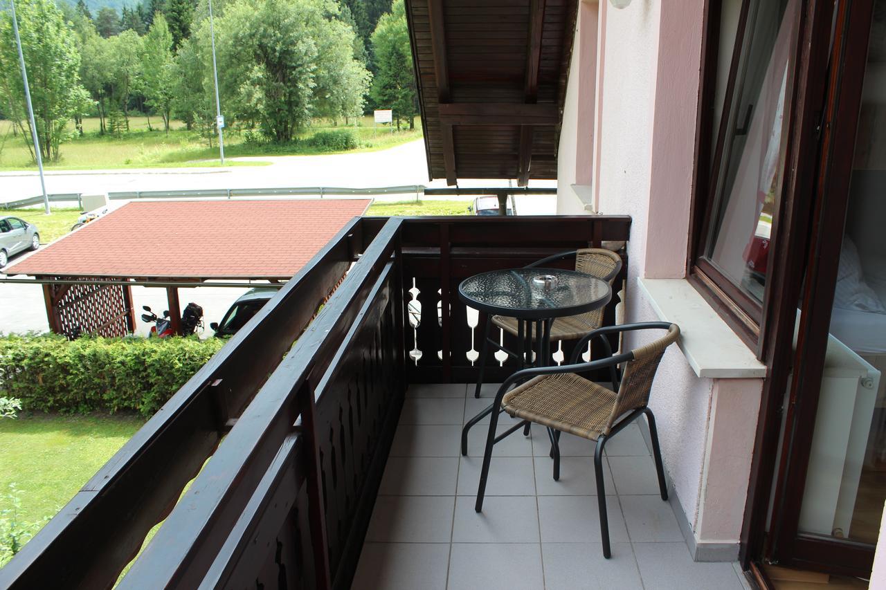 Guesthouse Veranda Mojstrana Eksteriør bilde